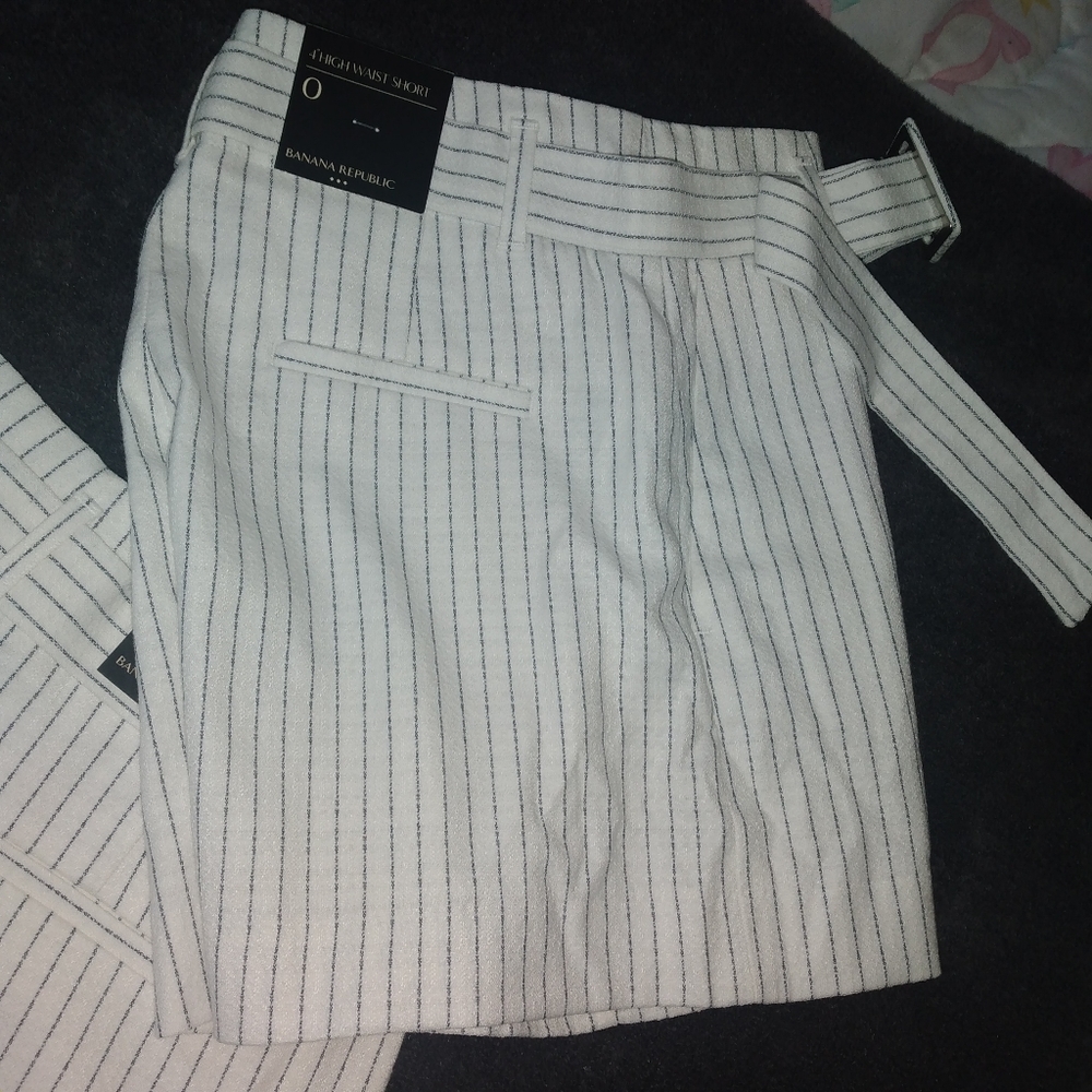 BANANA REPUBLIC SHORT - Picture 15 of 16